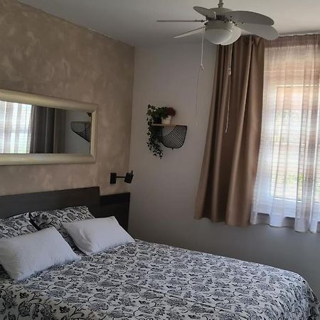 Vila Primorka Apartmani Oleander Šilo Exterior foto